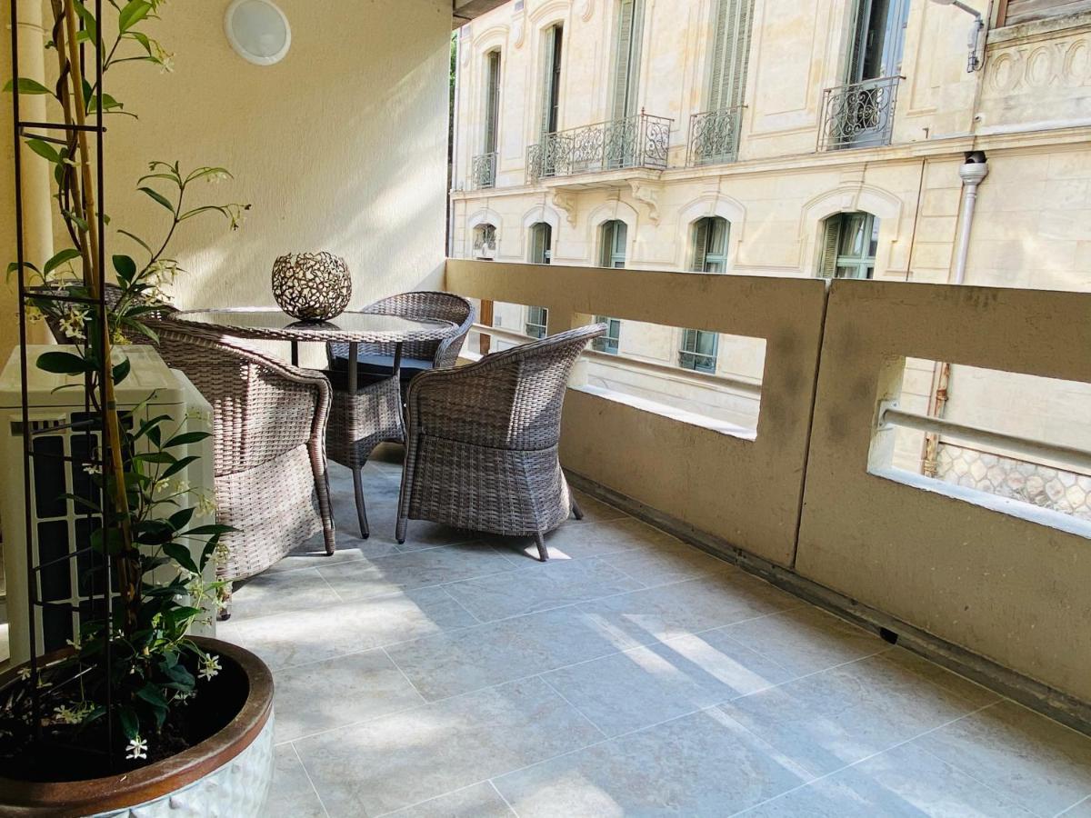 Feel@Home Nemausus « Le 11 » นีมส์ ภายนอก รูปภาพ